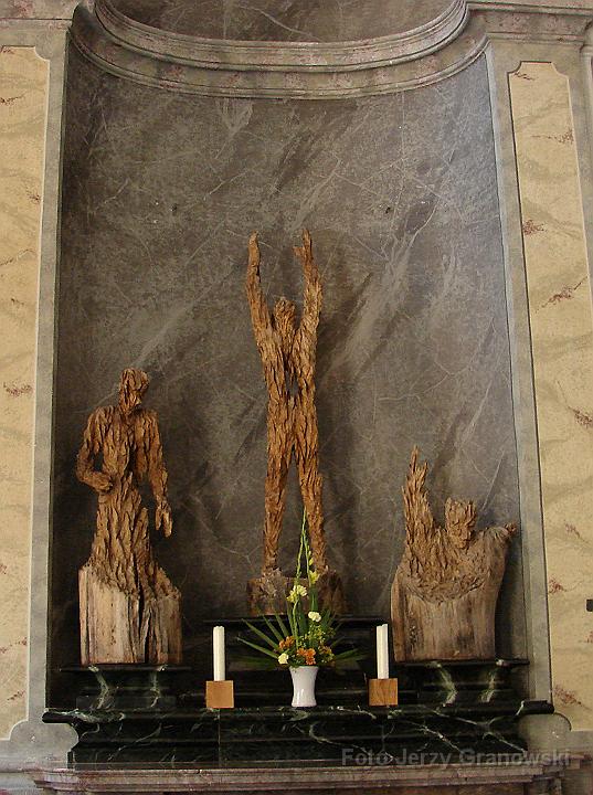 Kaplica ku pamici ofiar 13 lutego 1945 i kadej niezawinionej przemocy - Foto Jerzy Granowski